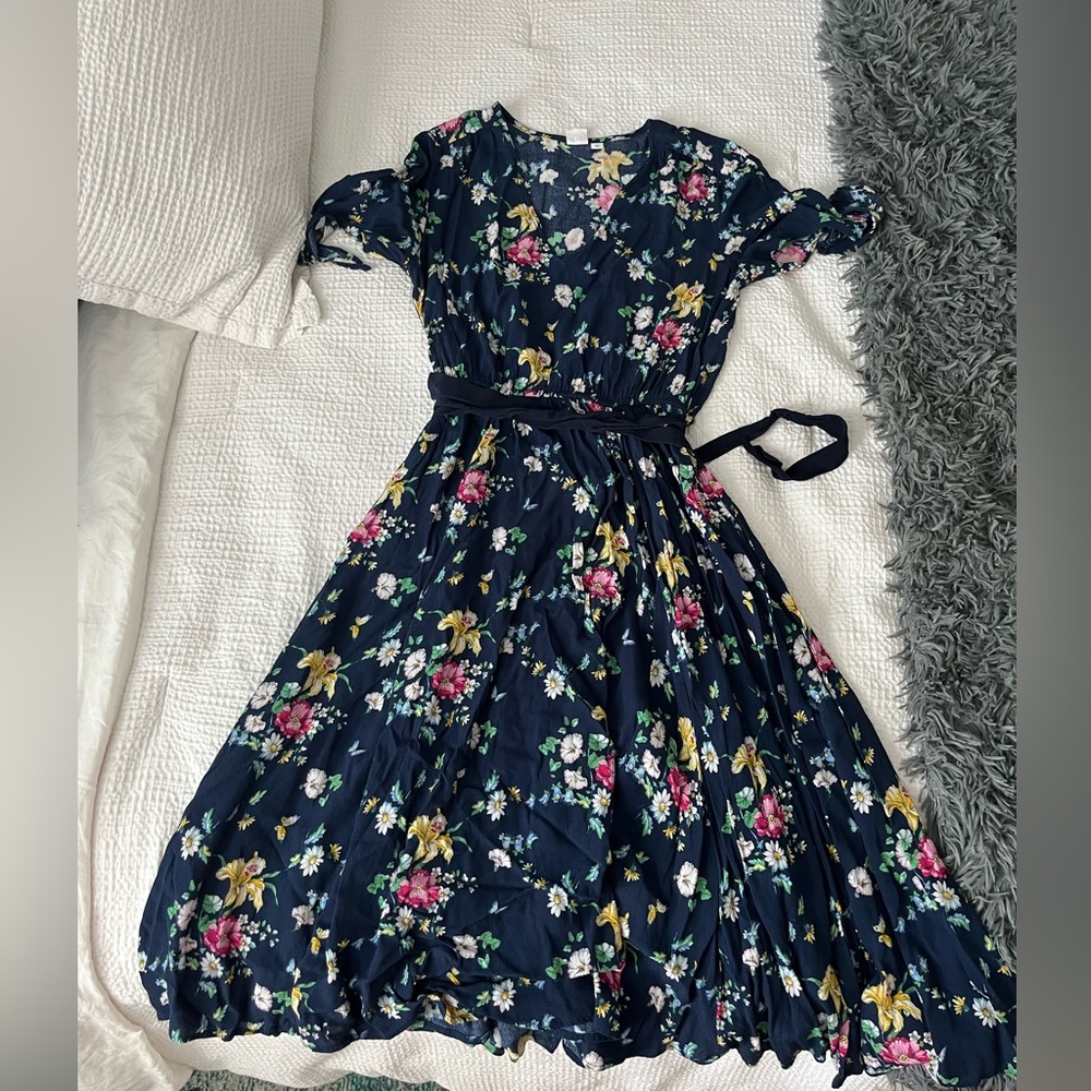 GAP midi floral dress 🌸